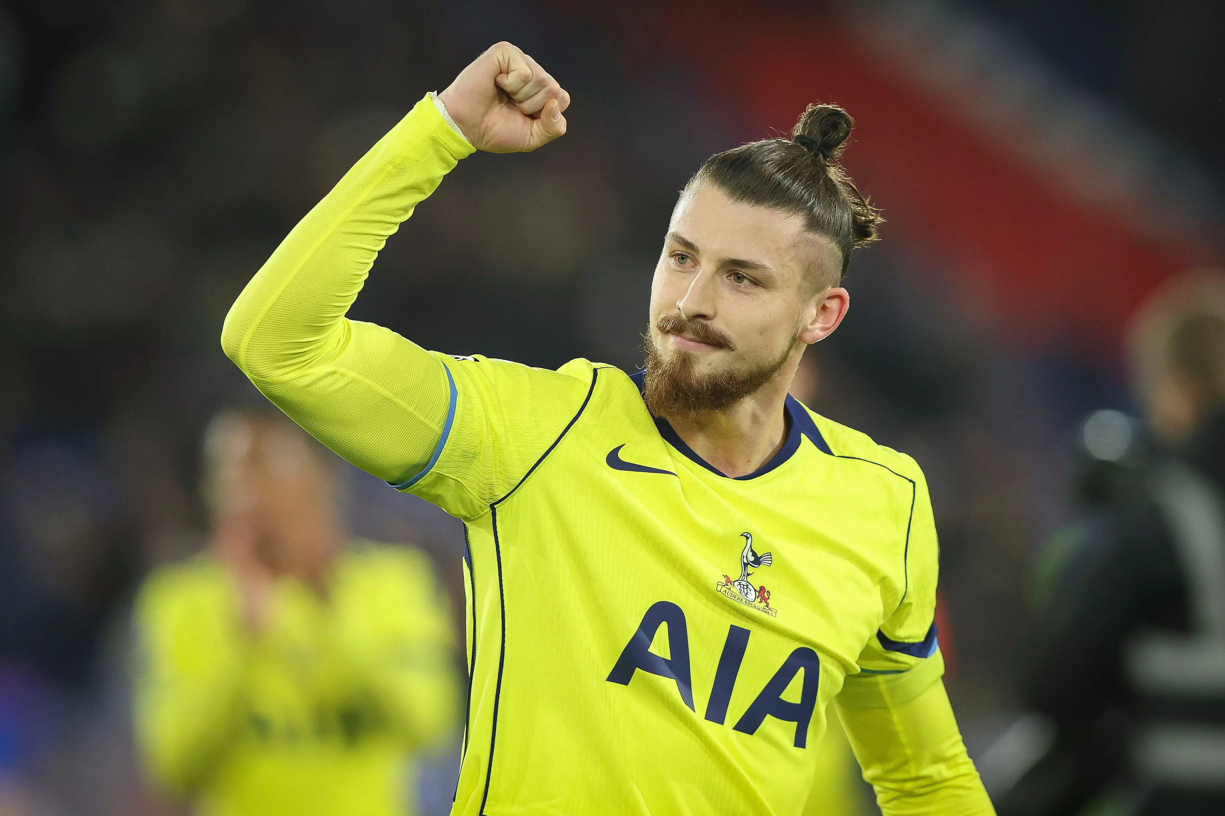 Thomas Frank s-a dus glonț la Radu Drăgușin după Crystal Palace - Tottenham. "Dragonul", tot un zâmbet